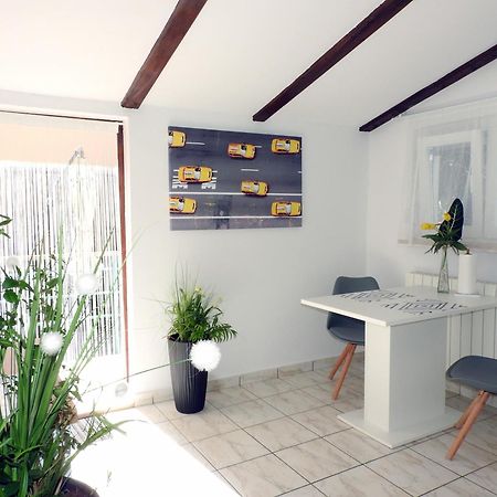 Apartman Ines- Stinjan Πούλα Εξωτερικό φωτογραφία